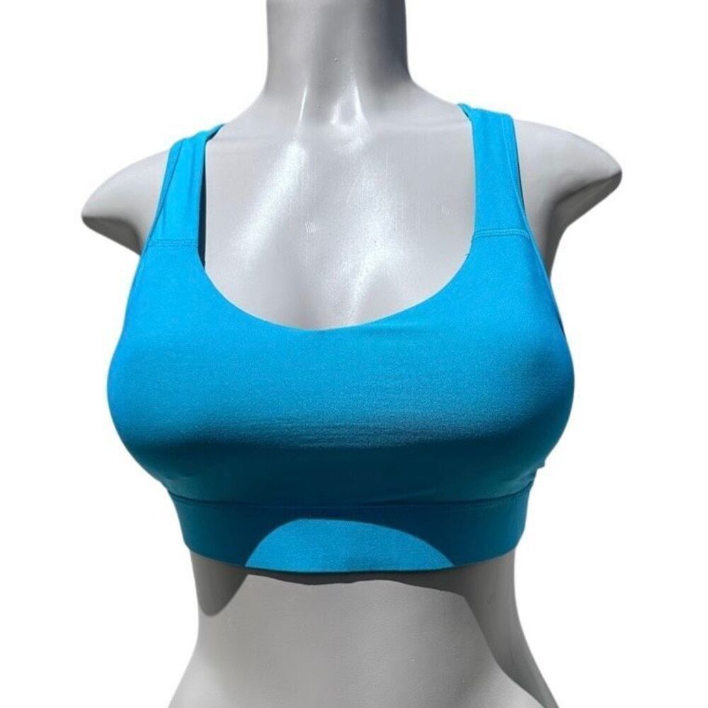 Avia Sports Bra Medium Blue Scoop Neck Strappy Crisscross Back Medium Impact